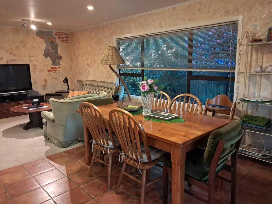 Secret Cottage Waitara Extérieur photo
